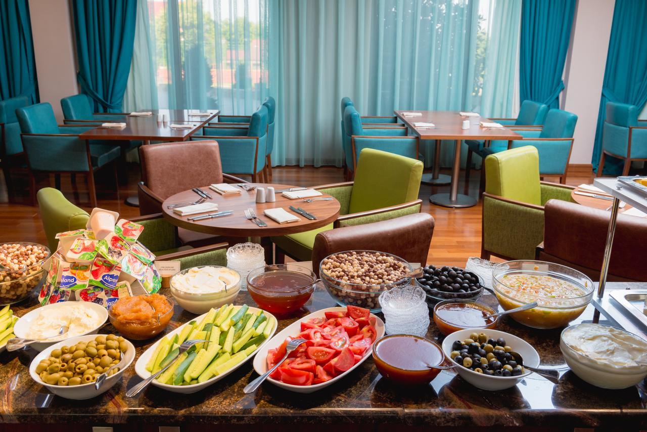 El Resort Hotel Qax Eksteriør billede
